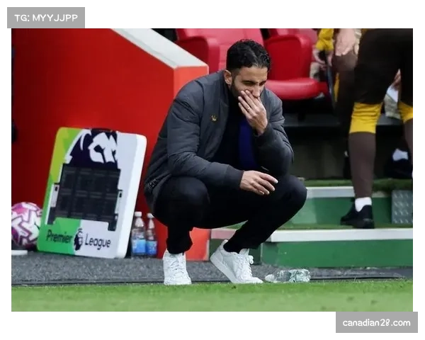 前曼联竞购者提出5年3.75亿镑赞助方案,寻求与拉爵合作 前曼联竞购者提出5年3.75亿镑赞助方案,寻求与拉爵合作