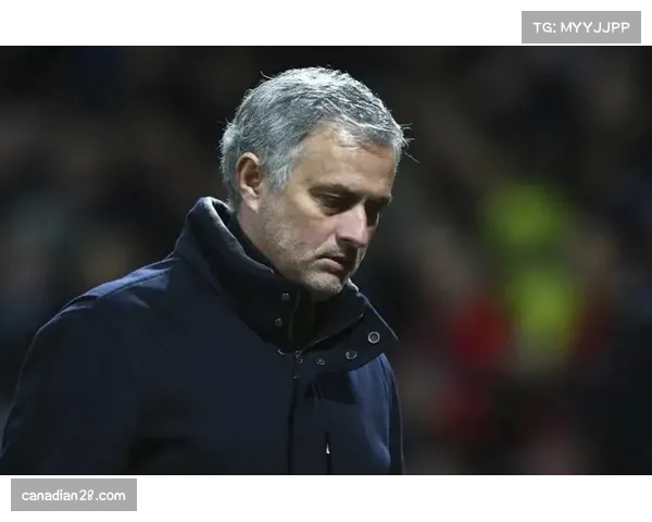 斯洛特赛前训练重点演练定位球，针对热刺防空弱点